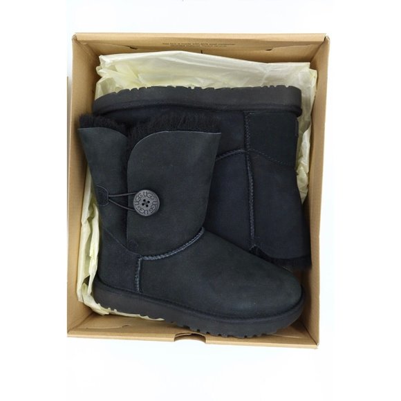 Women's Shoes UGG BAILEY BUTTON II Twinface Sheepskin Boots BLACK Size 5 - Picture 8 of 11